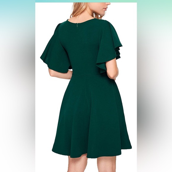 Green flutter-sleeve dress - Picture 3 of 5